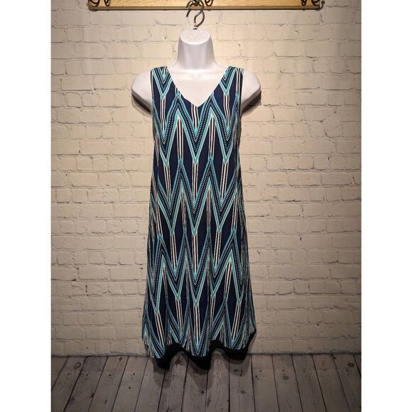 Everly loose fit low back shift dress size medium - Picture 1 of 5